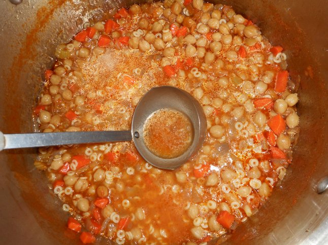 chickpea soup, salad, bread 017